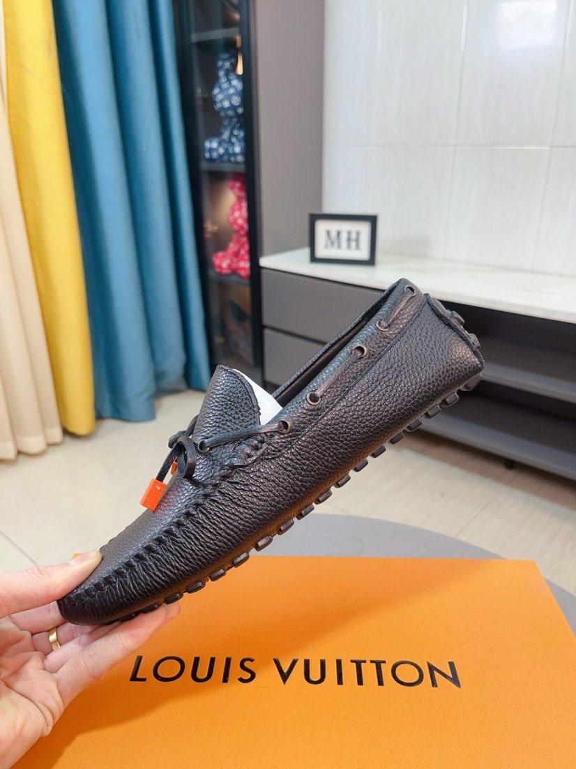 Louis Vuitton Lace-Tie Driving Moccasins